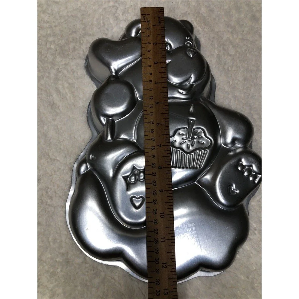 Vintage 1983 Wilton Care Bears Bear Shape Cake Pan #2105-1793 Retired Pre Owned